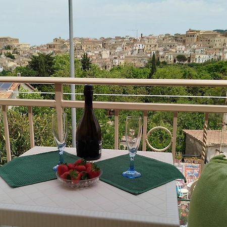 Comfort, Parcheggio E Balcone Su Tricarico In Basilicata, Io Sono Qui Экстерьер фото