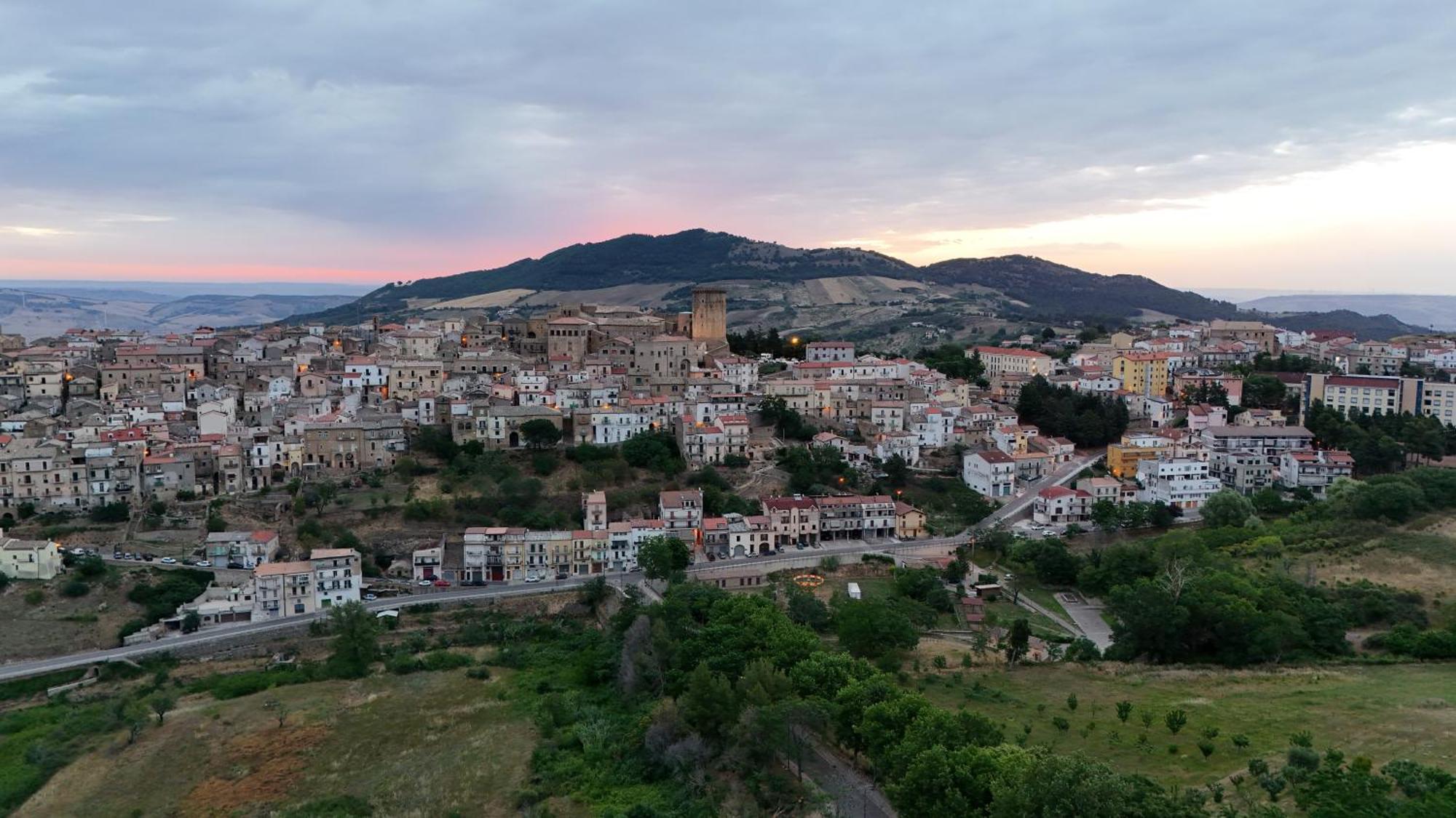 Comfort, Parcheggio E Balcone Su Tricarico In Basilicata, Io Sono Qui Экстерьер фото